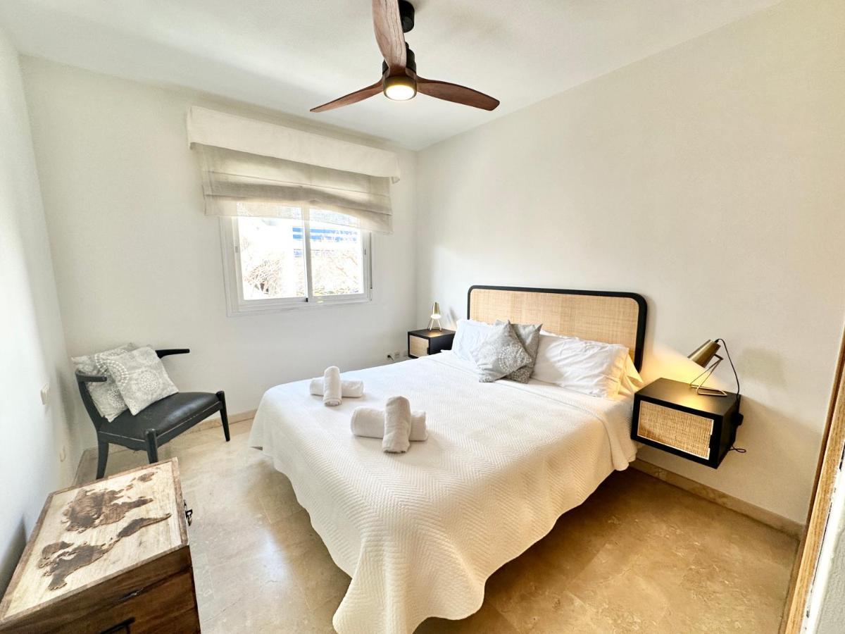 Center - Eaw Homes *