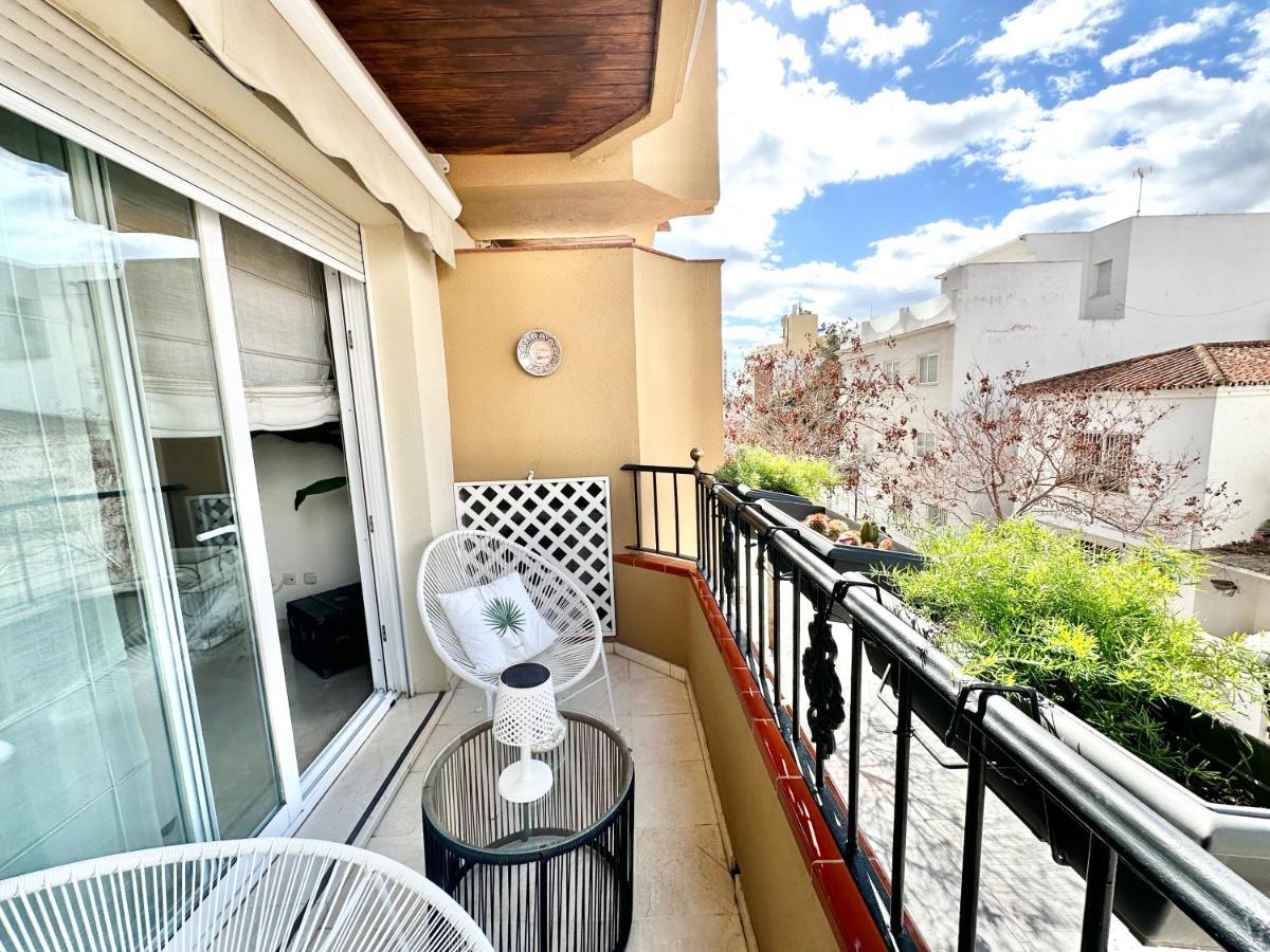Center - Eaw Homes Apartment *