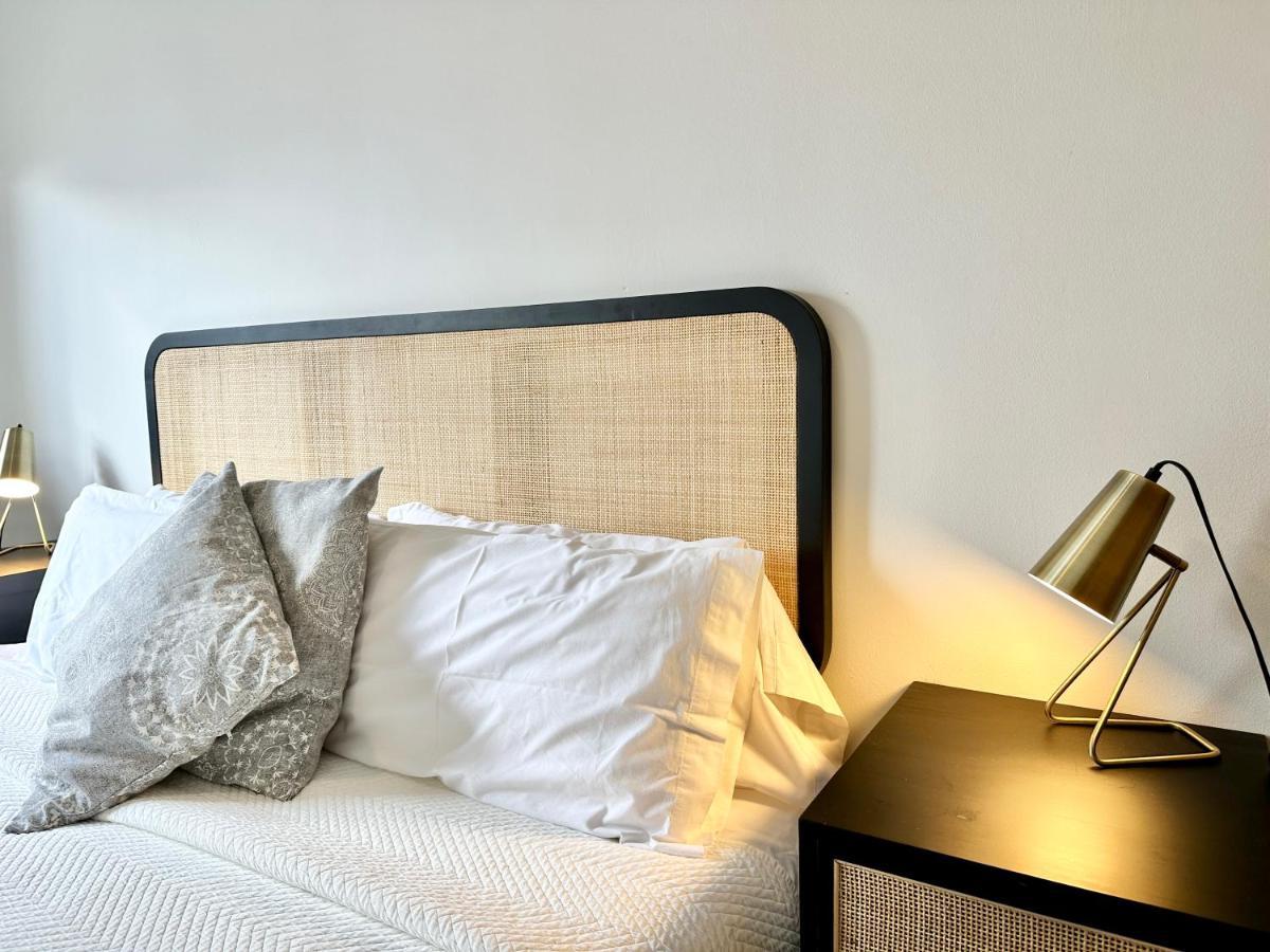 Center - Eaw Homes Apartment *