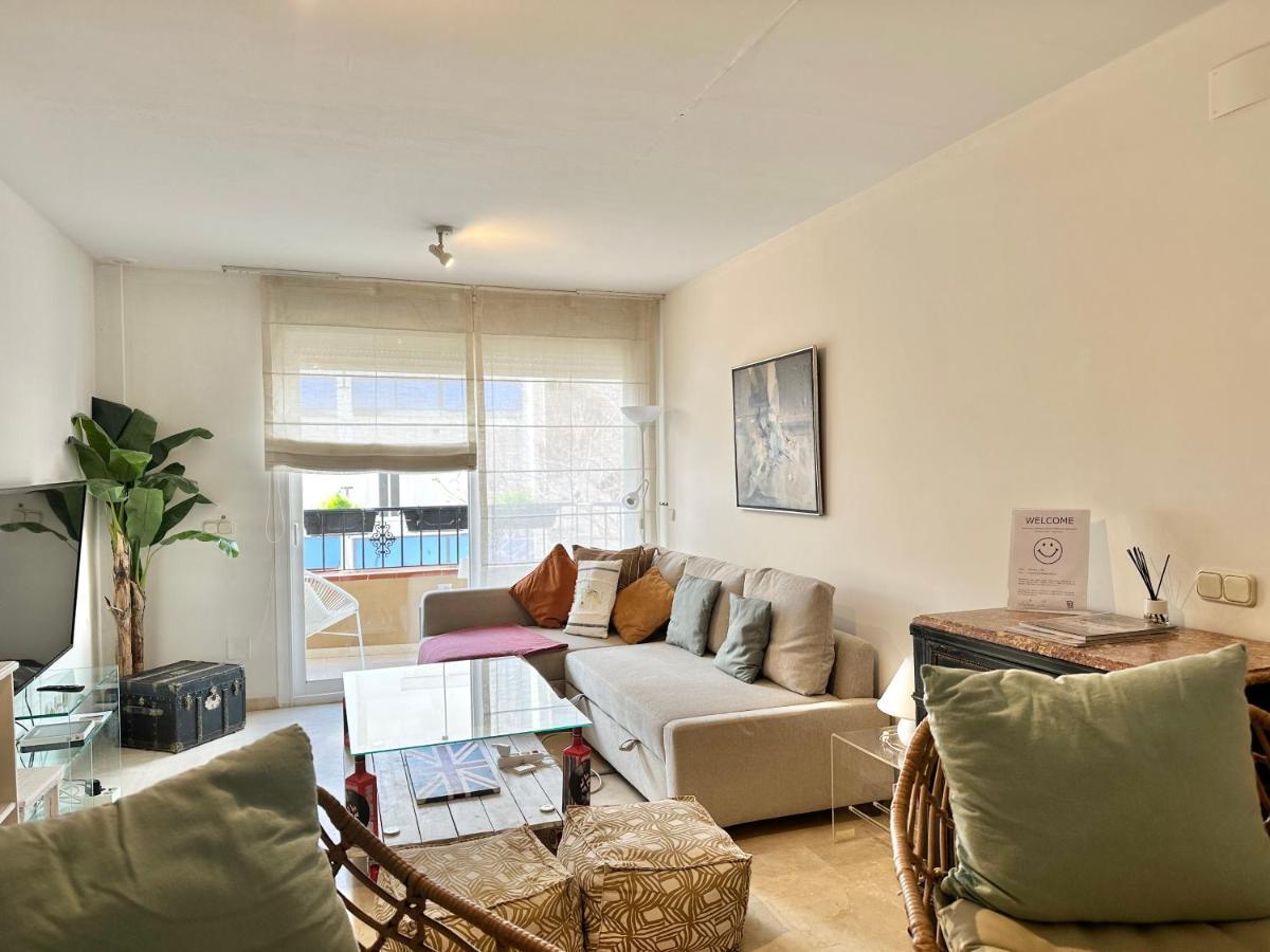 Center - Eaw Homes * Marbella